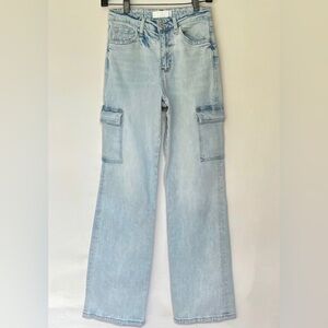 Women’s Vervet 90’s Light Washed Denim Cargo Jeans with Straight Leg; size 25